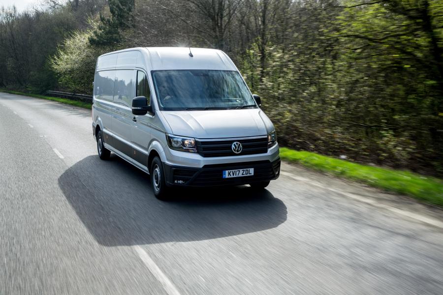  Volkswagen Crafter High Roof Van LWB 2017 года  (UK) (фото 9 из 22)